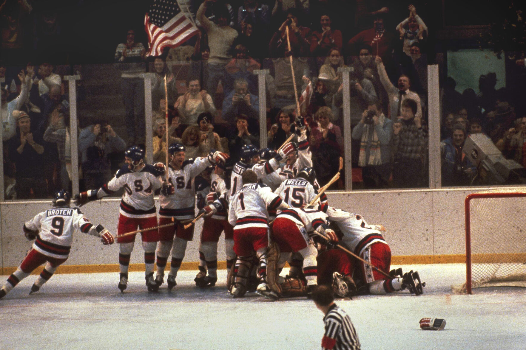 1980: US hockey team stuns Soviet Union in Lake Placid Games